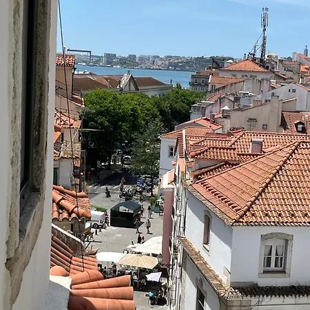 Апартаменты Uau, Amazing View Лиссабон